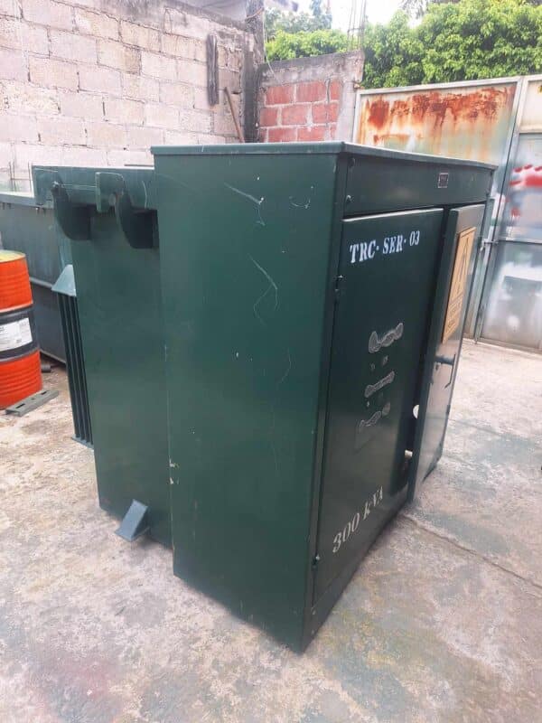 Transformador 300 KVA 13200-440/254 V. Tipo Pedestal - Imagen 2