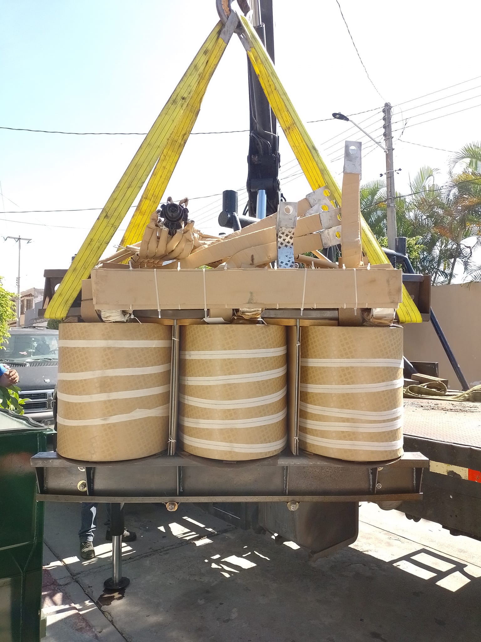 Reparación de Transformadores de Distribución. Tipo Pedestal, Poste, Subestación y Seco.
